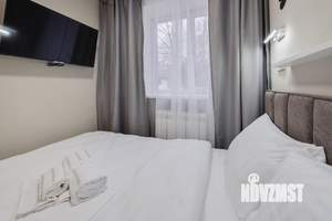 1-к квартира, посуточно, 13м2, 1/1 этаж