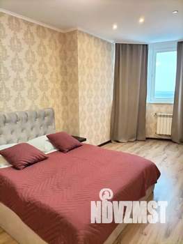 1-к квартира, посуточно, 42м2, 13/16 этаж