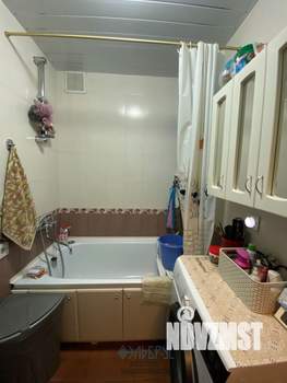 2-к квартира, вторичка, 43м2, 1/4 этаж