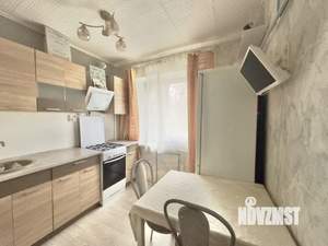 2-к квартира, вторичка, 42м2, 3/3 этаж