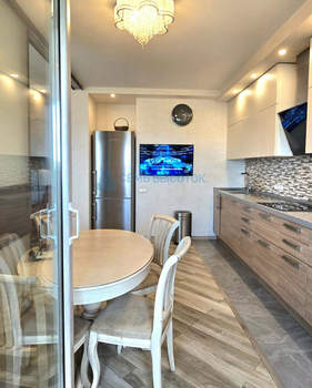 3-к квартира, вторичка, 82м2, 12/20 этаж