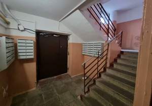 2-к квартира, вторичка, 56м2, 1/9 этаж