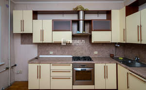 4-к квартира, вторичка, 98м2, 4/4 этаж