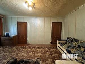 2-к квартира, вторичка, 45м2, 1/4 этаж
