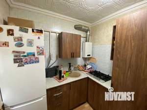 2-к квартира, вторичка, 43м2, 1/4 этаж