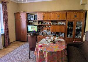 3-к квартира, вторичка, 73м2, 1/4 этаж