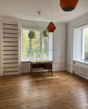 3-к квартира, вторичка, 73м2, 2/4 этаж