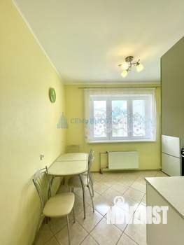 2-к квартира, вторичка, 61м2, 18/18 этаж