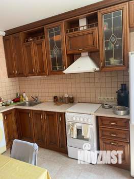 2-к квартира, вторичка, 57м2, 1/5 этаж