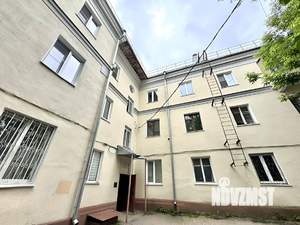 2-к квартира, вторичка, 64м2, 3/3 этаж