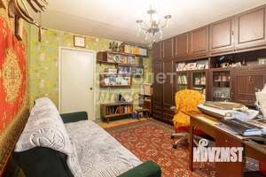 4-к квартира, вторичка, 58м2, 1/5 этаж