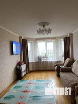 2-к квартира, вторичка, 63м2, 10/17 этаж
