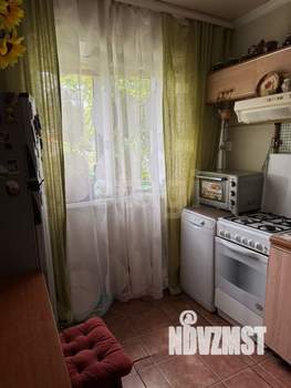 2-к квартира, вторичка, 44м2, 1/4 этаж