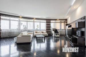 4-к квартира, вторичка, 230м2, 9/19 этаж