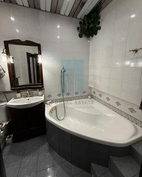 2-к квартира, вторичка, 57м2, 3/3 этаж