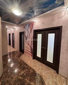 3-к квартира, вторичка, 77м2, 9/17 этаж
