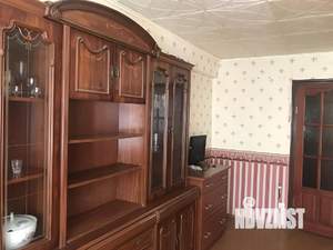 2-к квартира, вторичка, 65м2, 1/6 этаж