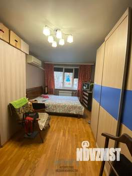 2-к квартира, вторичка, 43м2, 1/4 этаж