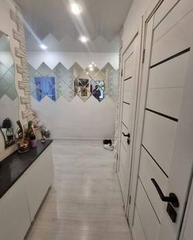 3-к квартира, вторичка, 56м2, 1/9 этаж