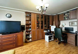 3-к квартира, вторичка, 77м2, 7/10 этаж