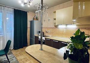 2-к квартира, вторичка, 74м2, 2/19 этаж