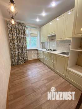 4-к квартира, вторичка, 61м2, 3/5 этаж