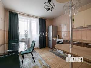 2-к квартира, вторичка, 70м2, 2/17 этаж