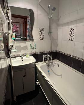 2-к квартира, вторичка, 45м2, 1/5 этаж