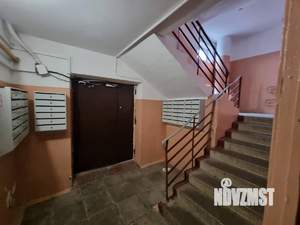 2-к квартира, вторичка, 56м2, 1/9 этаж