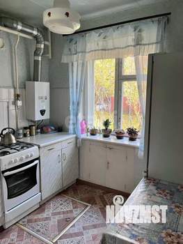 2-к квартира, вторичка, 45м2, 1/4 этаж