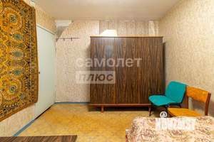 4-к квартира, вторичка, 58м2, 1/5 этаж