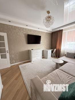 2-к квартира, вторичка, 56м2, 10/18 этаж