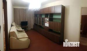 2-к квартира, вторичка, 43м2, 1/4 этаж