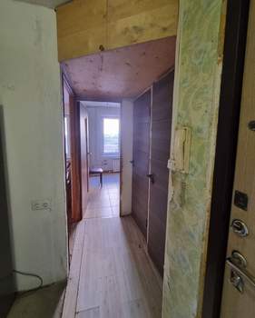 2-к квартира, вторичка, 44м2, 1/9 этаж