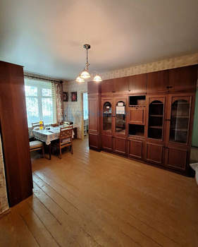 3-к квартира, вторичка, 57м2, 1/4 этаж