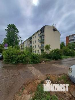 2-к квартира, вторичка, 45м2, 1/4 этаж