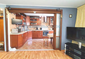 3-к квартира, вторичка, 72м2, 4/10 этаж