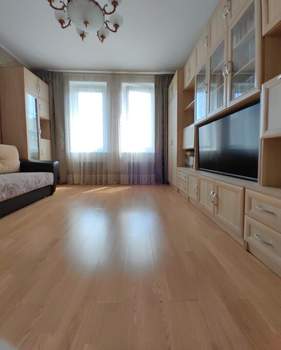 4-к квартира, вторичка, 96м2, 8/17 этаж