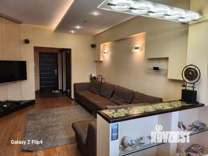 3-к квартира, вторичка, 104м2, 12/14 этаж