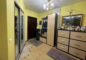 3-к квартира, вторичка, 92м2, 8/12 этаж