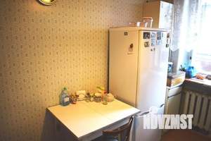 2-к квартира, вторичка, 50м2, 9/9 этаж