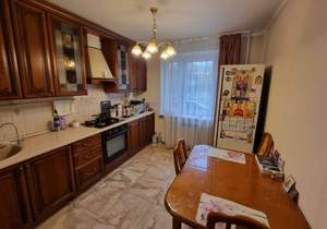2-к квартира, вторичка, 56м2, 1/9 этаж
