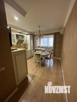 2-к квартира, вторичка, 67м2, 10/17 этаж