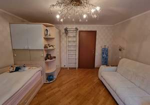 2-к квартира, вторичка, 56м2, 1/9 этаж