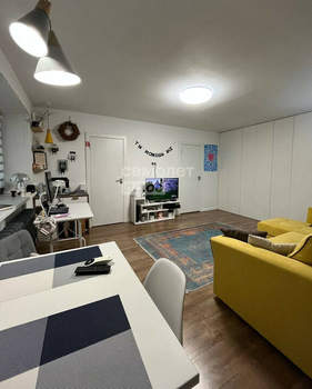2-к квартира, вторичка, 45м2, 1/5 этаж