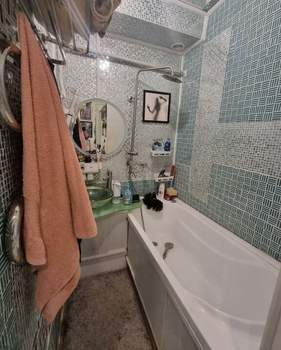 3-к квартира, вторичка, 56м2, 1/9 этаж