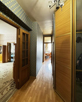 4-к квартира, вторичка, 72м2, 2/5 этаж