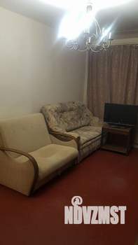 2-к квартира, вторичка, 43м2, 1/4 этаж