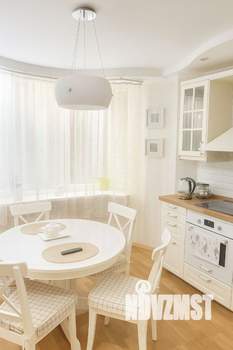 2-к квартира, вторичка, 63м2, 9/17 этаж