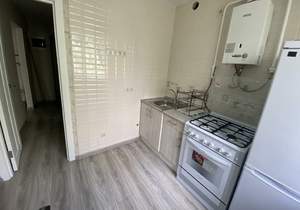 2-к квартира, вторичка, 42м2, 3/5 этаж